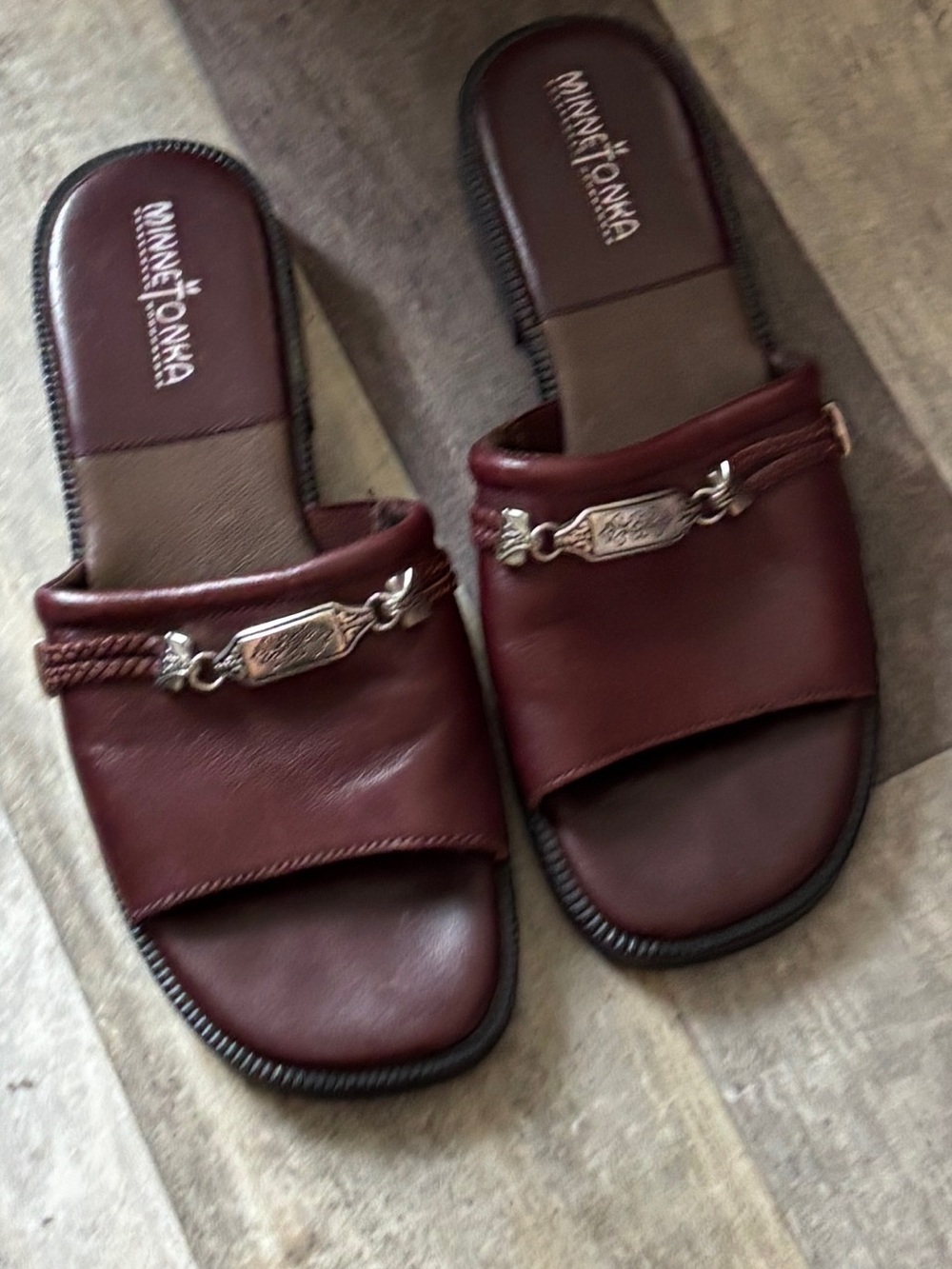 Minnetonka leather sandals vintage